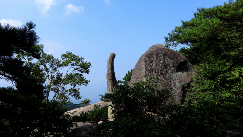 天柱山 石牛古洞 天龙关峡谷 白马潭漂流两日游